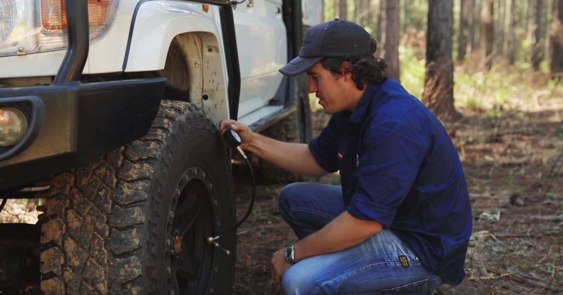 How to use your brand new Kwiky Tyre Deflator - image Capture-24 on https://news.emgcloud.net/news