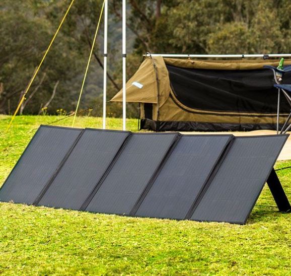 Easy Ways To Look After Your Offroad Camper Trailer Part 1 - image Solar-blanket on https://news.emgcloud.net/news